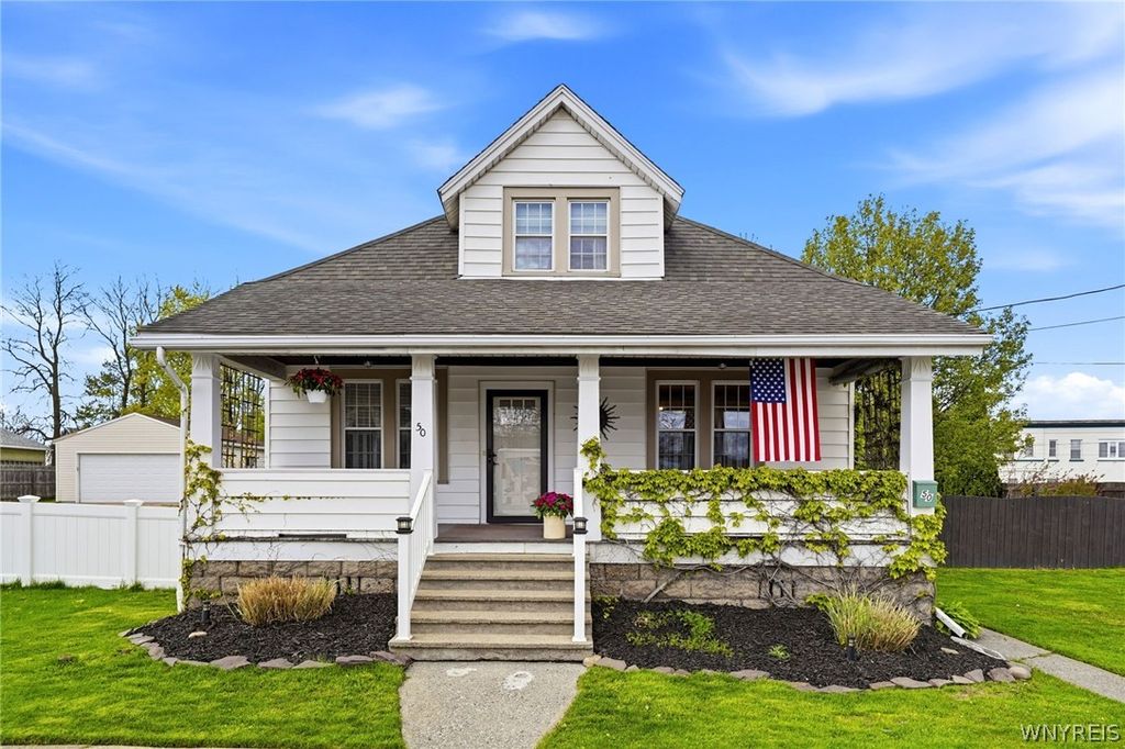 50 Bostwick Place, Cheektowaga, NY 14043
