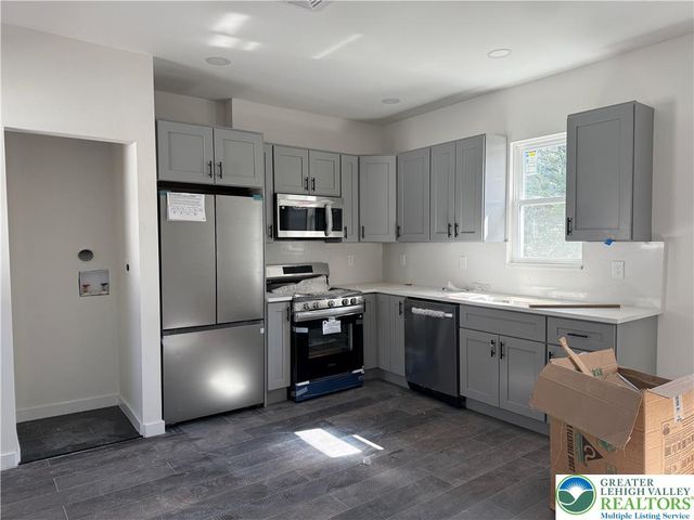 729 3rd Street, Catasauqua Boro, PA 18032