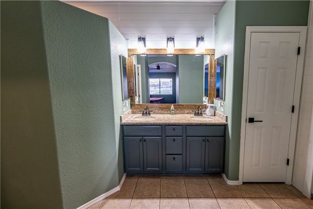 1880 E Corwin Road, Bullhead City, AZ 86442