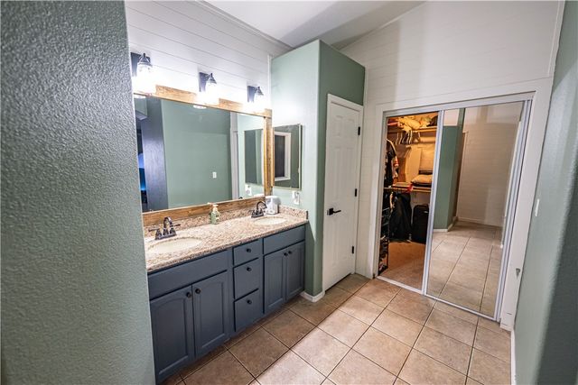 1880 E Corwin Road, Bullhead City, AZ 86442