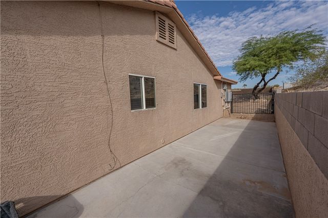 1880 E Corwin Road, Bullhead City, AZ 86442