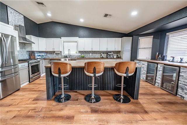 1880 E Corwin Road, Bullhead City, AZ 86442