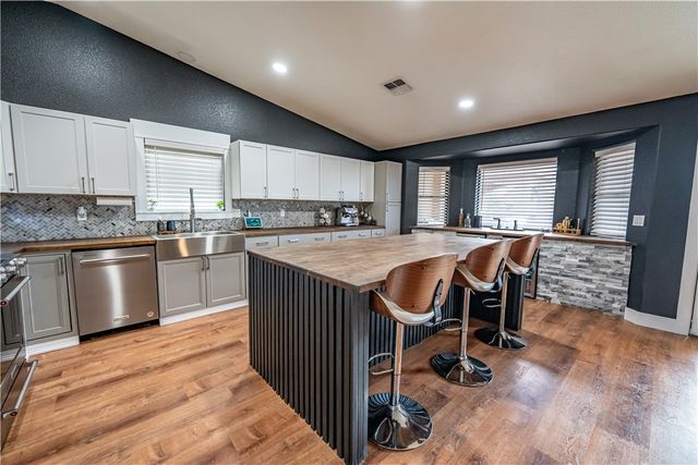 1880 E Corwin Road, Bullhead City, AZ 86442