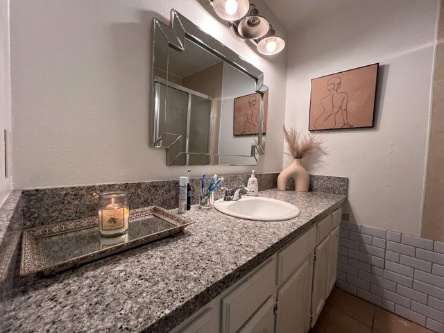 4249 W Dayton Avenue, Fresno, CA 93722