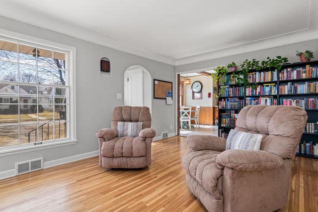 1451 Bayard Avenue, Saint Paul, MN 55116