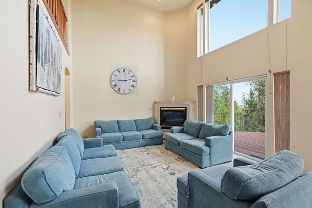7706 N Cedar Rd, Spokane, WA 99208
