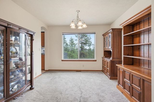 7706 N Cedar Rd, Spokane, WA 99208