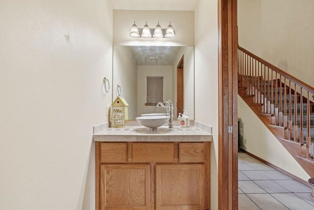 7706 N Cedar Rd, Spokane, WA 99208