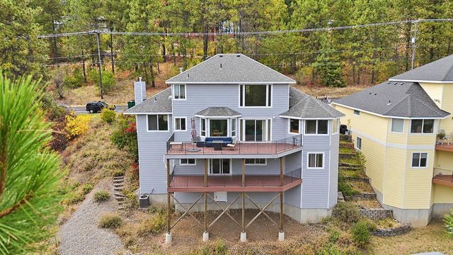7706 N Cedar Rd, Spokane, WA 99208