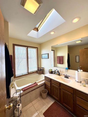 5035 S Elm Street, Knox, IN 46534