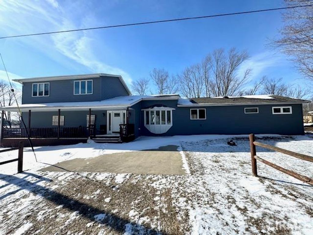 5035 S Elm Street, Knox, IN 46534