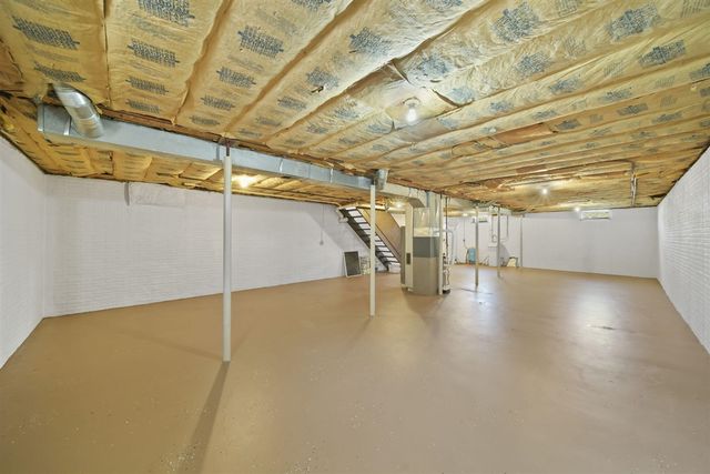 186 Harris Drive, Cement City, MI 49233