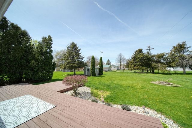 186 Harris Drive, Cement City, MI 49233