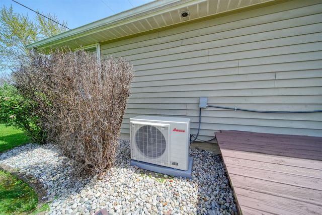 186 Harris Drive, Cement City, MI 49233