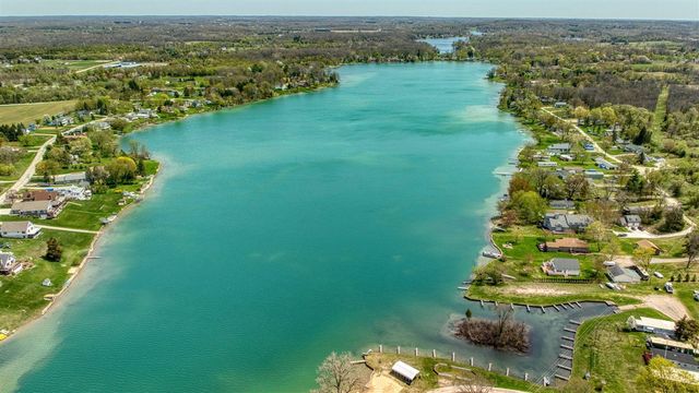 186 Harris Drive, Cement City, MI 49233