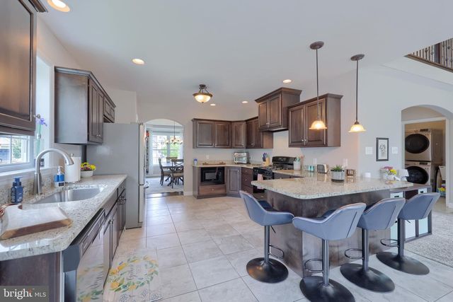 10 MERGANSER DR, Reading, PA 19608