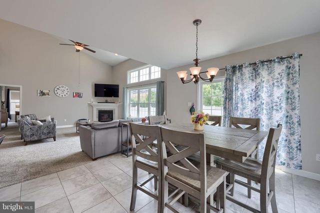 10 MERGANSER DR, Reading, PA 19608