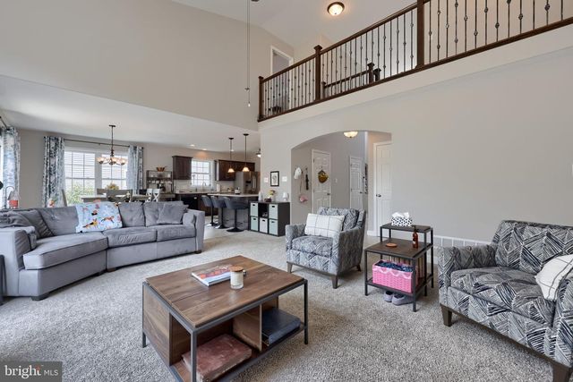 10 MERGANSER DR, Reading, PA 19608
