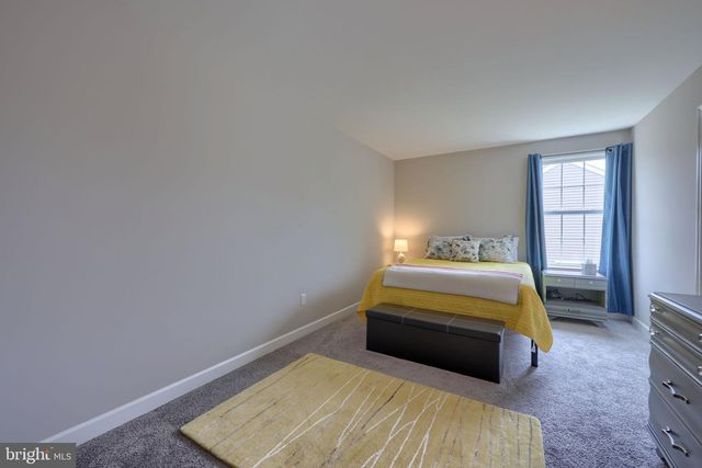 10 MERGANSER DR, Reading, PA 19608