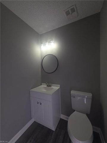 5008 Christian CIR, Virginia Beach, VA 23464