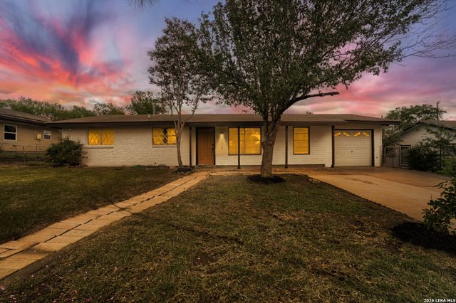 154 MOUNTAIN VALLEY ST, San Antonio, TX 78227