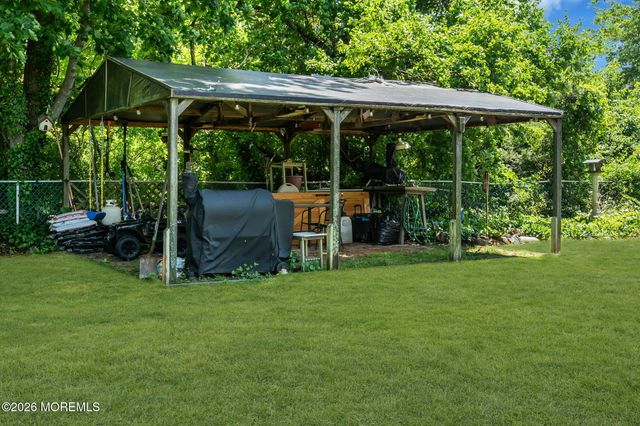 6 Jones Road, Forked River, NJ 08731