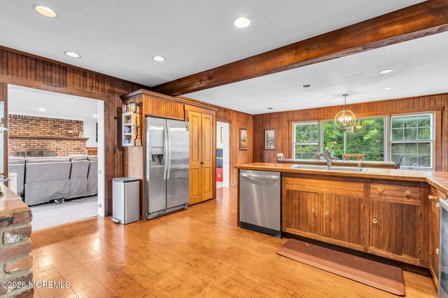 6 Jones Road, Forked River, NJ 08731