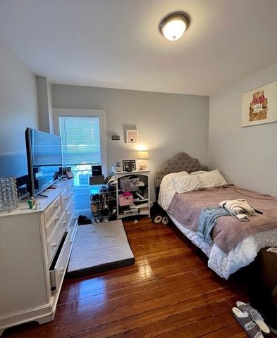 42 Moseley St 2, Boston, MA 02125