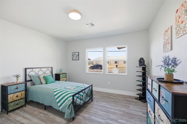 1001 S Broadway Street, Skiatook, OK 74070