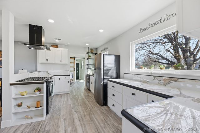 1001 S Broadway Street, Skiatook, OK 74070