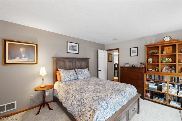 5026 Portland Cove, Stow, OH 44224