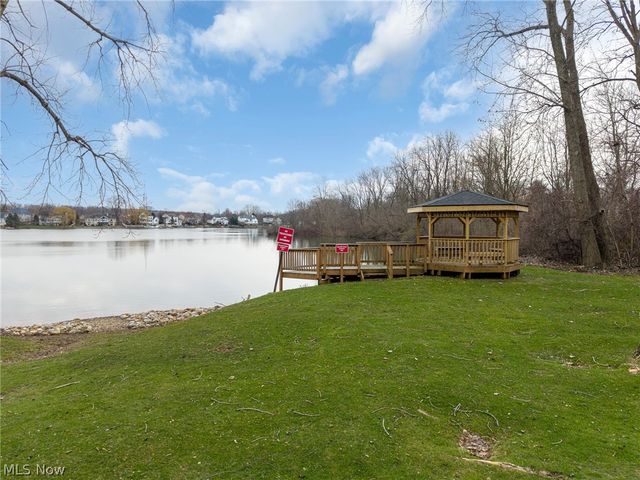 5026 Portland Cove, Stow, OH 44224