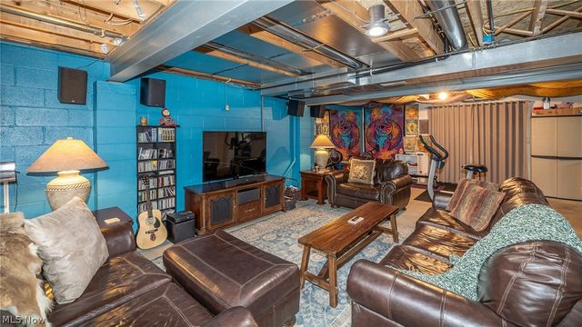 5026 Portland Cove, Stow, OH 44224