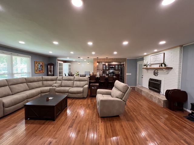 215 Maple Way, Mount Juliet, TN 37122