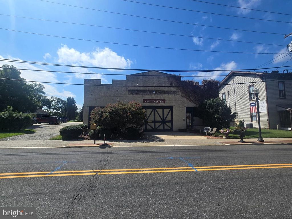 66 S MAIN ST, MULLICA HILL, NJ 08062 — exterior