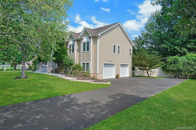 14 Stern Place, Congers, NY 10920
