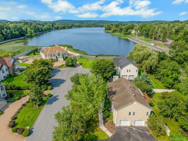 14 Stern Place, Congers, NY 10920