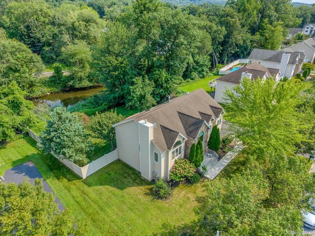14 Stern Place, Congers, NY 10920
