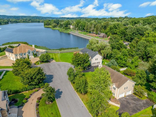 14 Stern Place, Congers, NY 10920