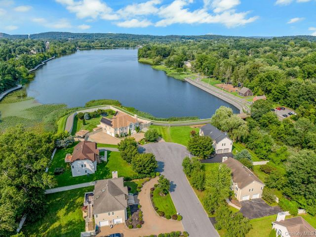 14 Stern Place, Congers, NY 10920