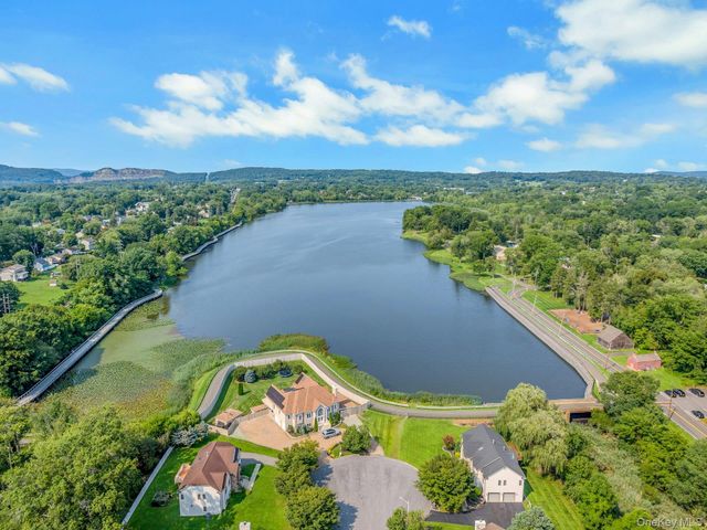14 Stern Place, Congers, NY 10920