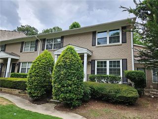 2232 Dunseath NW Avenue 108, Atlanta, GA 30318