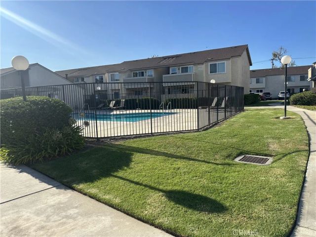 8571 La Salle 49, Cypress, CA 90630