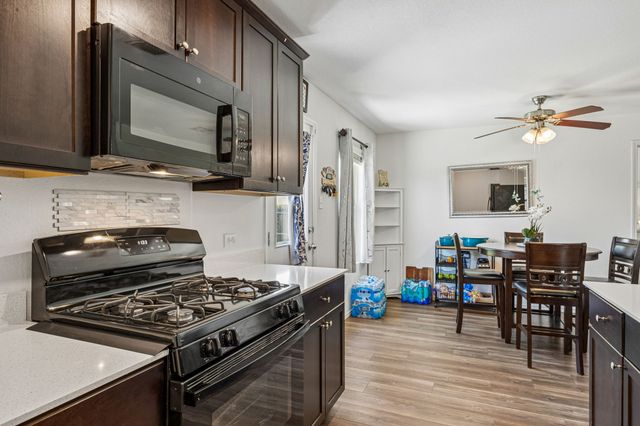 1806 River Crossing Drive, Anna, TX 75409