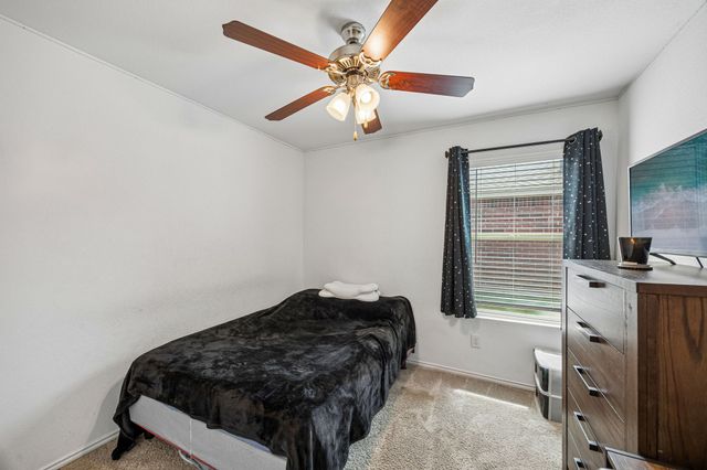 1806 River Crossing Drive, Anna, TX 75409