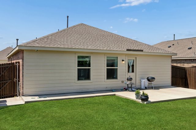 1806 River Crossing Drive, Anna, TX 75409