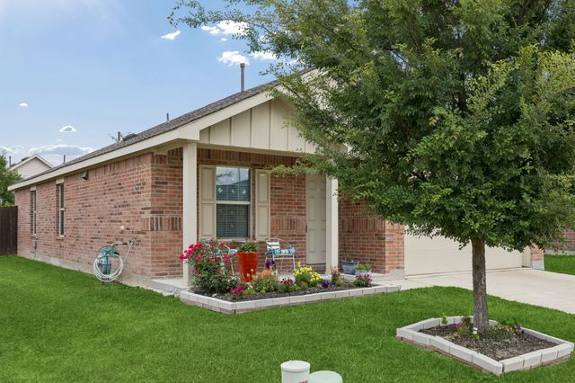 1806 River Crossing Drive, Anna, TX 75409