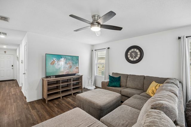 1806 River Crossing Drive, Anna, TX 75409