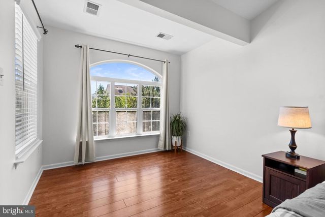 14239 HUNTERS RUN WAY, Gainesville, VA 20155