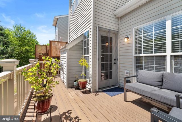 14239 HUNTERS RUN WAY, Gainesville, VA 20155